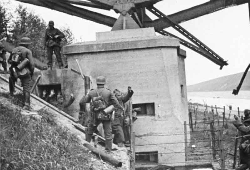 Battle of Germany Invades Netherlands, Belgium & Luxembourg