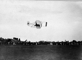 1904 Wilbur Wright flies in a Circle